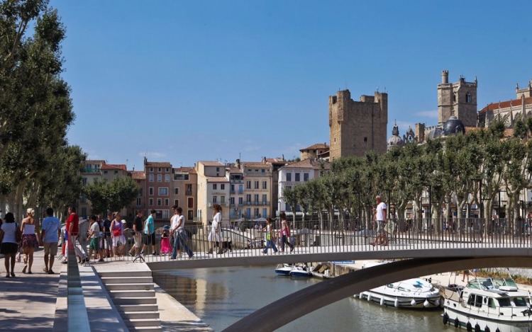 Narbona, una sorprendente ciudad mediterránea con 2.500 años de historia, que se encuentra a menos de 2 horas de Barcelona y a 5,1 horas de Madrid en el tren de Alta Velocidad (AVE).