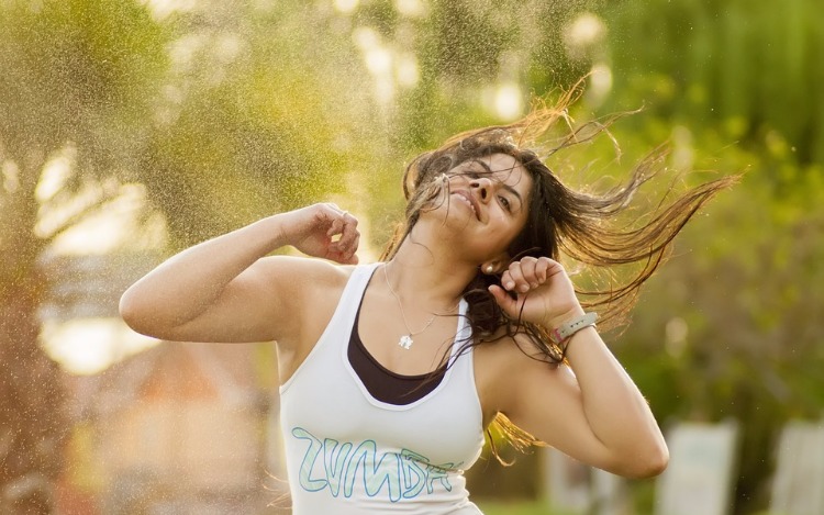 Los beneficios del baile para la salud física y mental de grandes y pequeños son muchos.