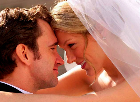 Un estudio llevado a cabo por especialistas australianos pone de manifiesto que las parejas 40 años juntas son más felices que las que llevan 12 meses y consideran que para llegar a ese estado 