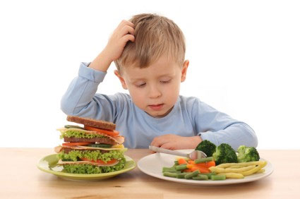 La importancia de los buenos hábitos alimenticios durante la infancia