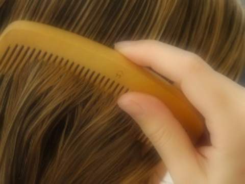  Un grupo de investigadores halla por casualidad un tratamiento que acaba con los cabellos blancos