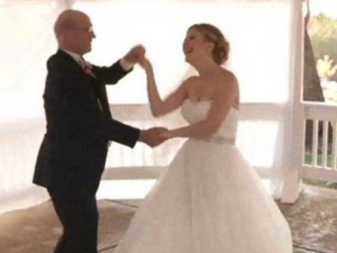 Una boda especial  para bailar el vals con su padre antes de que muera
