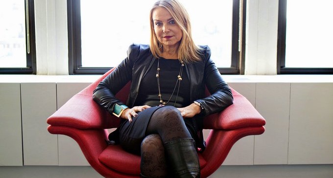 Esther Perel, una belga de 55 años, se ha convertido en una demandada conferencista y autora de best sellers sobre el erotismo perdido 