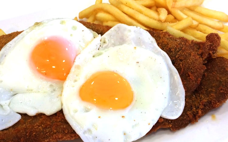 ¿Derechos de autor sobre la milanesa con papas fritas a caballo?