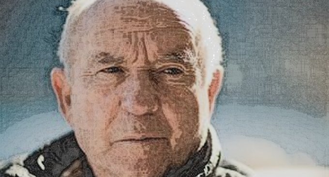 Yvon Chouinard es un empresario atípico. Escalador y entrenador de halcones, surfea con sus emplados en horas de trabajo.