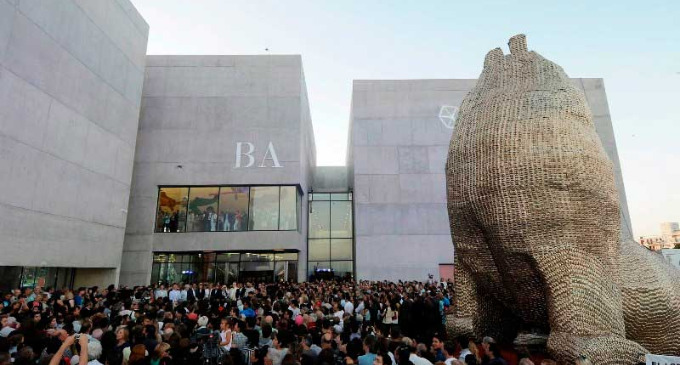 En el MAR, la atracción por el arte crece al ritmo del verano