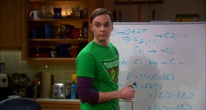 El científico Sheldon Cooper, personaje de The Big Bang Theory, padece este trastorno.