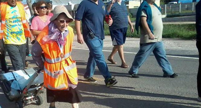 La increíble historia de Emma Moroncini: caminó desde Tucumán hasta la Basílica de Luján a los 91 años