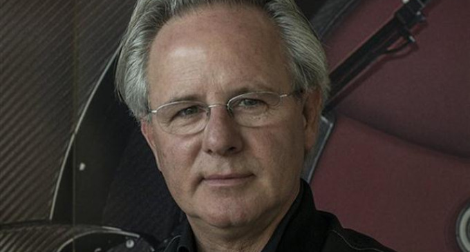 Horacio Pagani tiene 59 años y creó una automotriz boutique que este año lanzará coches personalizados. Exporta a Estados Unidos y a Japón, y le compran los jeques árabes y los hombres de Silicon Valley. Su relación con Fangio, la admiración por Da Vinci y lo que viene.