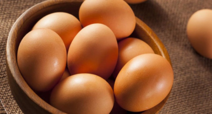 En general, comer huevos es completamente seguro, incluso si comes más de 3 huevos al día.