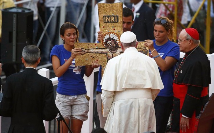 En Cuba, el papa Francisco pidió evitar el "conventillo de la ideología"