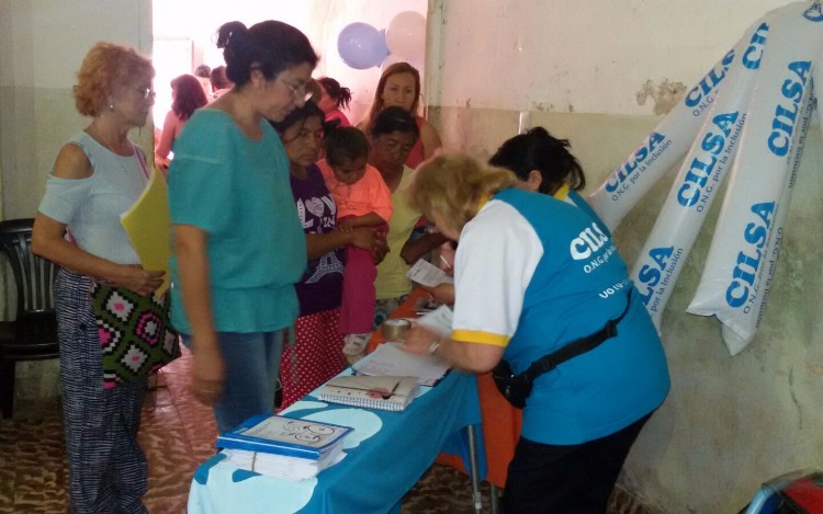 En el marco de la Campaña Nacional Solidaria "Más lejos para llegar a más", la ONG que trabaja por la inclusión desde hace 49 años, efectuó una donación de más de 30 elementos ortopédicos a niños y adultos salteños con discapacidad en la Asociación de Padres y Amigos del Discapacitado (APADI), con la presencia de la presidenta de CILSA, Silvia Carranza, y el Intendente local, Sergio Leavy, y Elda Palavecino, miembro de la Comisión Directiva de APADI, entre otras autoridades.