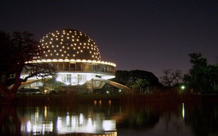 Con la locución de Luis Brandoni se puede disfrutar en el Planetario “Galileo Galilei” del espectáculo astronómico “Colisiones Cósmicas”. Localidades: $50.