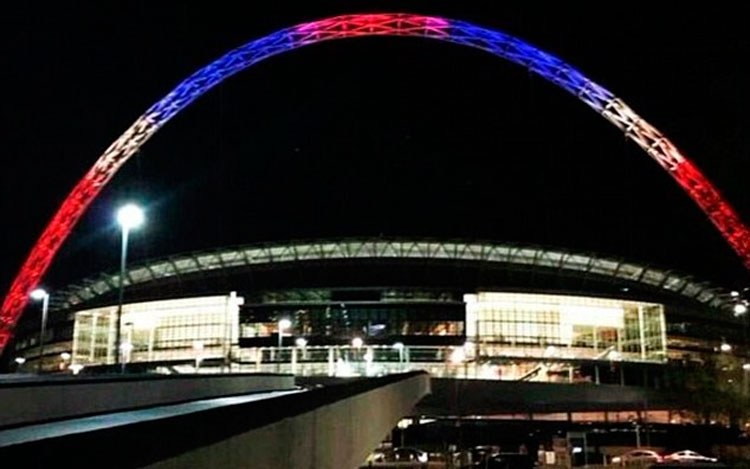 El momento de mostrar lo que significa la "fraternidad". Inglaterra homenajeará a las víctimas de París durante el partido amistoso ante Francia.
