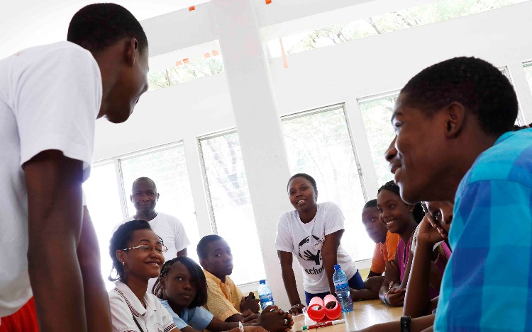 Jóvenes de Haití preocupados por la educación y la salud