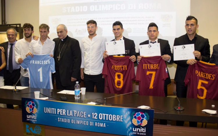 El 12 de octubre a las 21:15 en el Estadio Olímpico de Roma y en vivo por el canal RAI 1, tendrá lugar "Unidos para la Paz", el segundo partido de fútbol a beneficio promovido por el Papa Francisco para apoyar las programas educativos y sociales de la Fundación Scholas Occurrentes, CSI, UNITALSI e AMLIB.