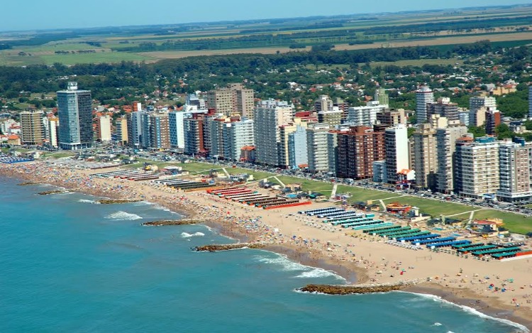 Entrevista a Carlos Pagliardini, Director de Promoción Turística de Miramar, quien nos cuenta acerca de los otros atractivos de la "ciudad de los niños".