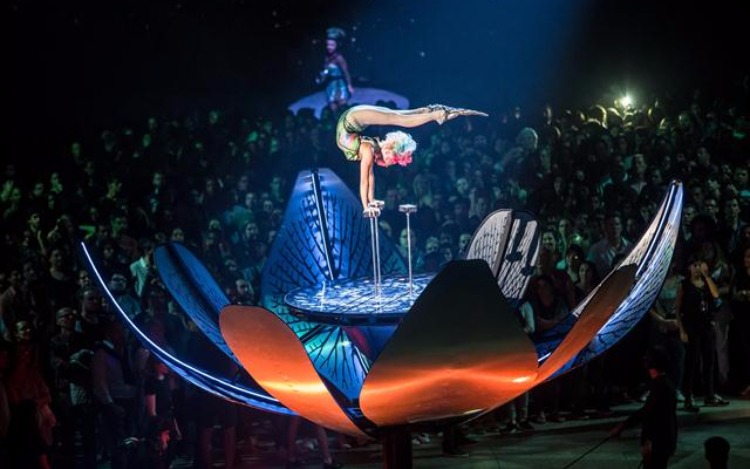 Se estrenó a nivel mundial, SEP7IMO DIA, la impresionante producción del Cirque du Soleil tributo a Soda Stereo