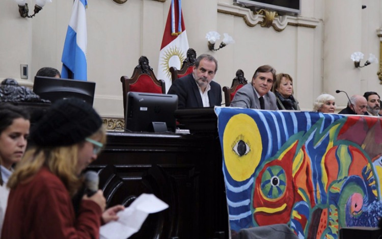 Violencia de género: fue la principal preocupación que reunió a 20 colegios públicos y privados de la ciudad de Córdoba