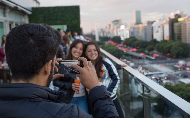 B.A. Tours es un servicio online a través del cual reservar actividades y tours temáticos para conocer Buenos Aires según los intereses del visitante. Buenos Aires es la primera ciudad de Latinoamérica en desarrollar una plataforma turística de estas características.