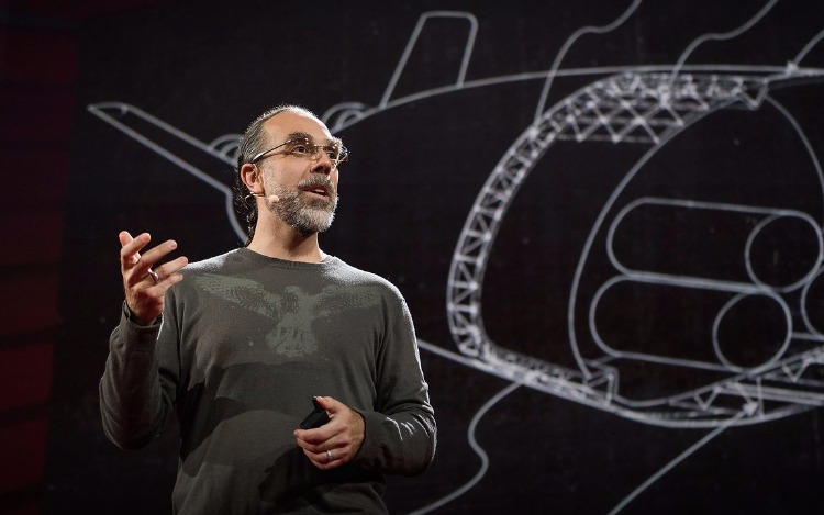 Astro Teller es el líder del área de proyectos futuristas de X, parte de la matriz de Google, Alphabet y famoso por predicar un evangelio de "fracaso rápido". En su área se producen las ideas más revolucionarias del gigante de internet.