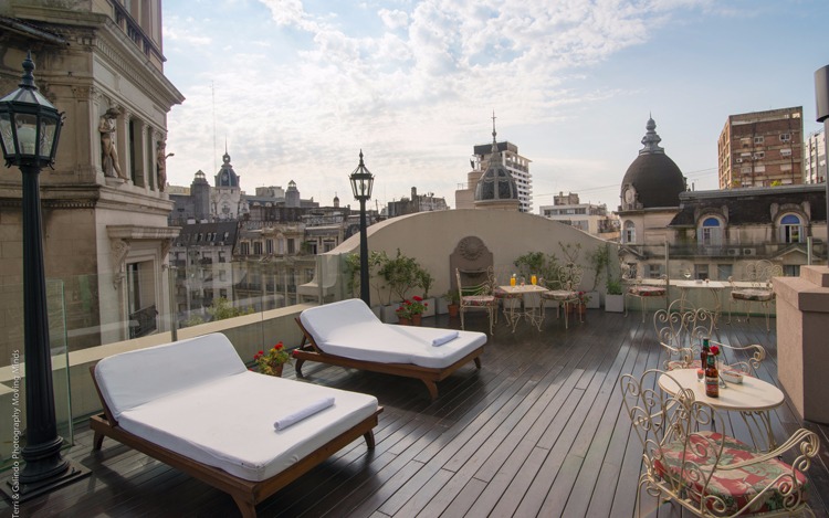 ​Desde octubre, el Hotel "Tango de Mayo" abre las puertas su "Dome Roof Top Bar". Con los días más cálidos, finalmente este hotel boutique inauguró su hermosa terraza, ideal para after office, eventos, salida de pareja, reuniones y distenderse de la rutina porteña.