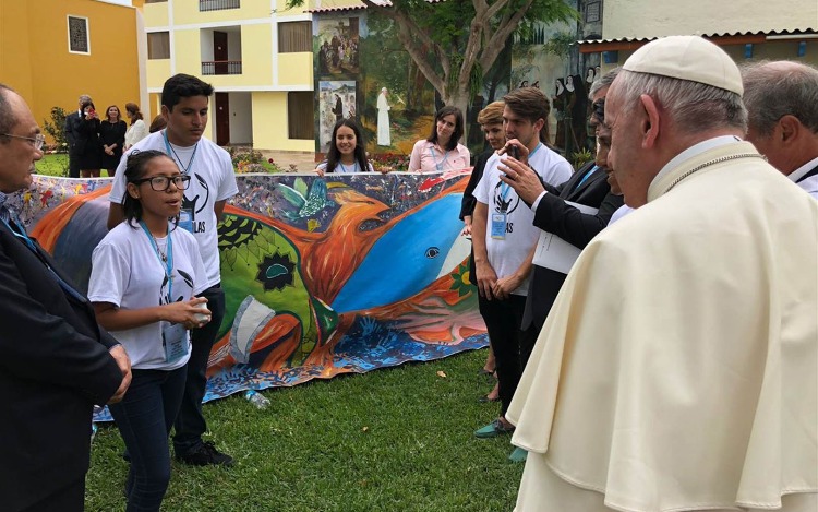 Estudiantes secundarios de Scholas Perú conversaron con el Papa Francisco en Trujillo
