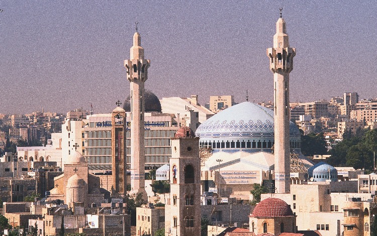 El Reino Hachemita de Jordania, sorprende al viajero por ser una nación moderna, dinámica, estable y totalmente segura.