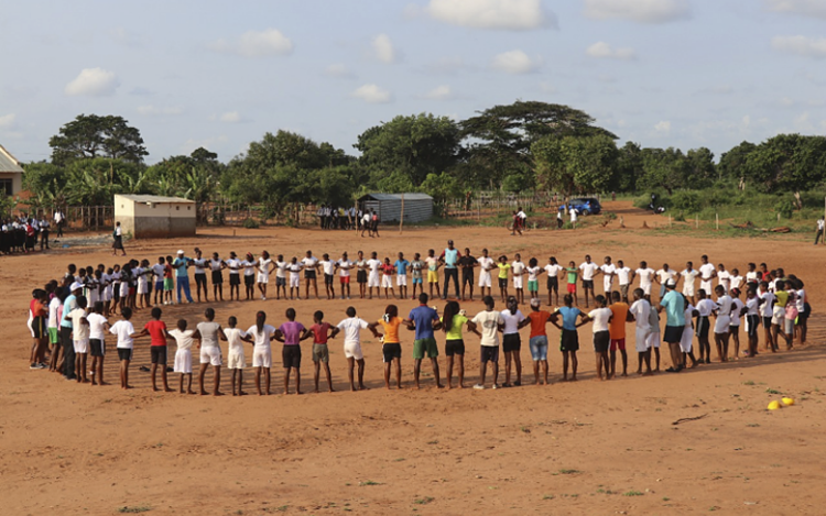 Del 5 al 14 de marzo se llevó a cabo en Mozambique una nueva experiencia de FutVal, programa educativo de la Organización Internacional Scholas Occurrentes destinado a transmitir los valores de la solidaridad a través del fútbol.