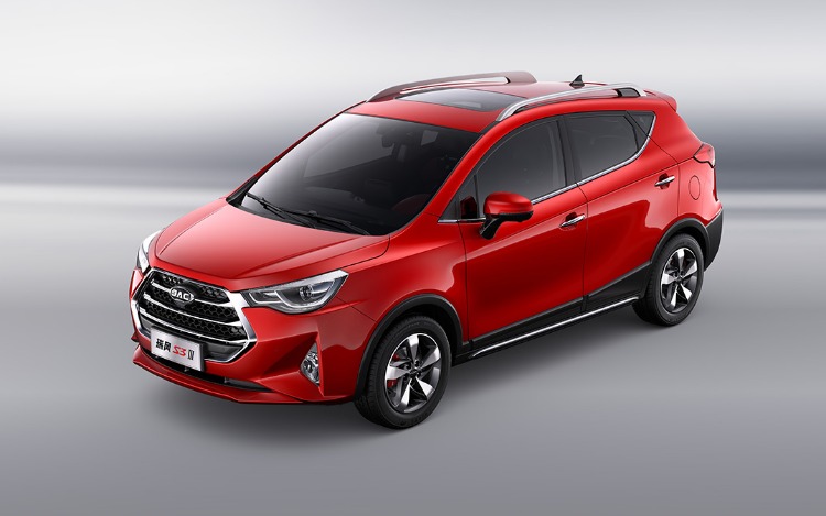 La automotriz china con la gama más completa de productos de marca propia, JAC Motors, llega a la Argentina de la mano de Astrak S.A. (perteneciente a la división automotriz del Grupo Socma) con una gran variedad de vehículos comerciales y de pasajeros entre los que se encuentran SUV, Pick Up y utilitarios livianos, medianos y pesados.