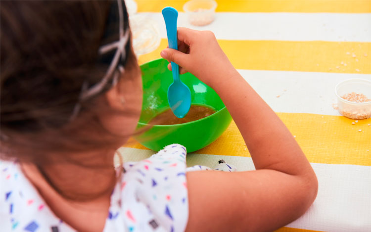 Durante todo el mes de julio, en las Estaciones Saludables fijas se realizarán charlas sobre alimentación saludable para niños y niñas.