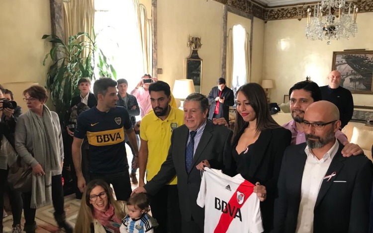 Boca se prepara para la gran final y la Embajada Argentina en Madrid esta de fiesta