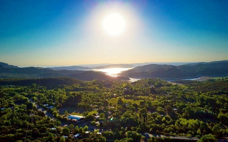 Un complejo de suites de montaña cordobés propone una experiencia única de integración con la naturaleza y perfecta armonía en medio del Valle de Traslasierra.