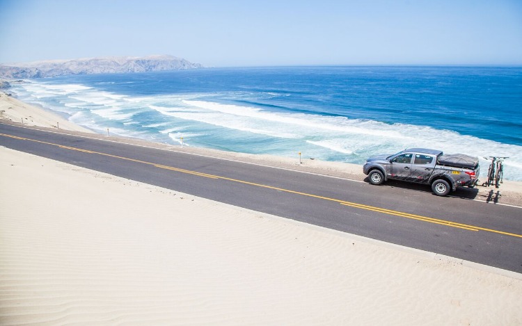 La 41ª edición del rally Dakar, que por primera vez en la historia se disputa en un solo país, está mostrando el Perú más aventurero al mundo. Un recorrido extremo a través de cinco regiones con una geografía diversa, que seguro ha despertado las ganas de muchos viajeros por conocer el país sudamericano y vivir experiencias cargadas de adrenalina.