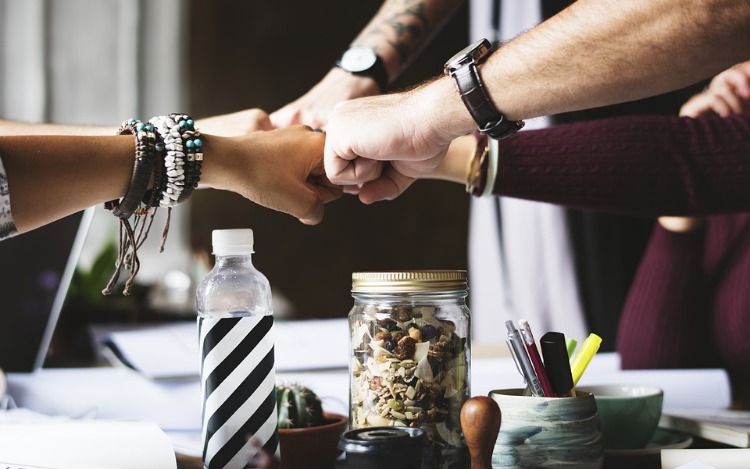 En cualquier entorno laboral pueden aparecer conflictos. Los estilos de conducción, las diferentes personalidades y temperamentos y las diferencias de criterios, son sólo tres de los aspectos que los generan.