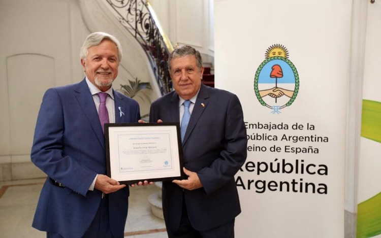El 25 de mayo, el Gobierno lanzó un premio para los argentinos en el exterior