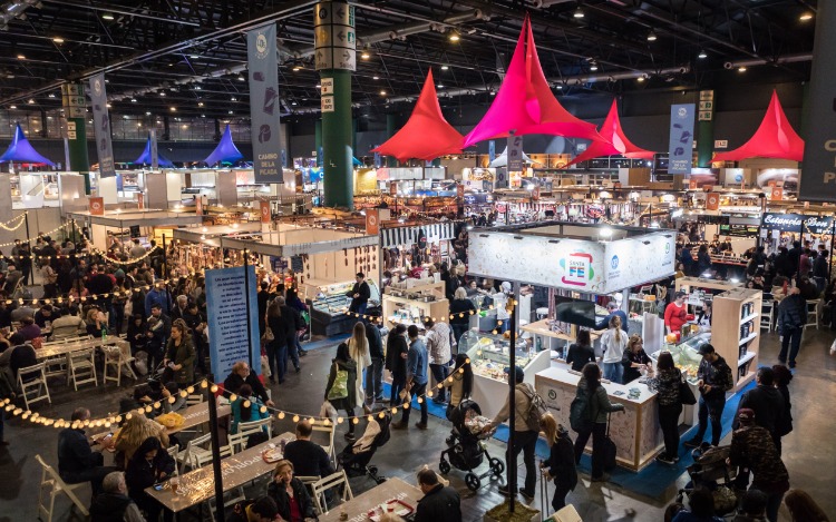 Más de 450 emprendedores de todo el país llegan con sus productos para formar parte de un recorrido de cuatro días por Argentina en la 15° edición de Caminos y Sabores del 6 al 9 de julio en La Rural. Desde los alfajores de fernet hasta yerba mate orgánica, el público podrá disfrutar de una amplia oferta gastronómica que arriba desde distintas regiones de todo el país.