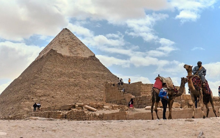 Egipto recurre a los "influencers" para recuperar el turismo