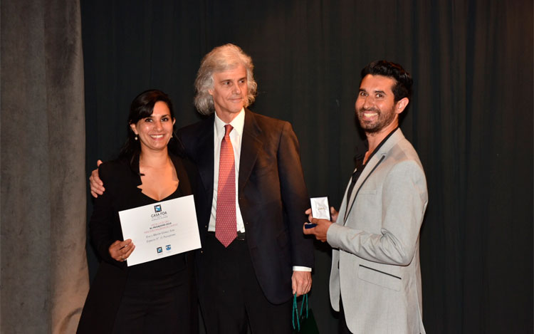 En el marco del evento inaugural, el prestigioso jurado, junto a representantes de los sponsors oficiales, entregó medallas y menciones especiales a las propuestas más audaces y creativas. Eva y Martín Gómez Soto y María Delia Zaccagnini recibieron los máximos galardones.