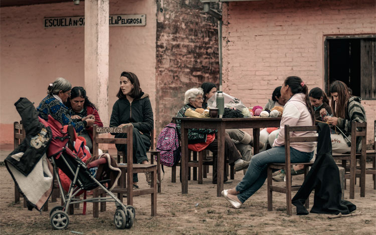 Juan Chalbaud cofundador de Monte Adentro, que trabaja con comunidades rurales en el norte del Chaco, fue elegido por el público como el Abanderado del Año, premio que otorga la Fundación Noble.