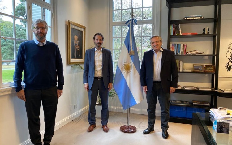 El Presidente Alberto Fernández recibió en Olivos al gerente general del laboratorio farmacéutico Pfizer y al director científico de la Fundación INFANT