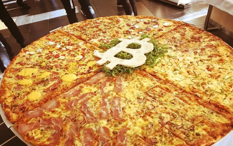 Bitcoin Pizza Day: regalan 10 mil pizzas y bitcoins por valor de 3 mil dólares a los argentinos que ahorren en criptomonedas
