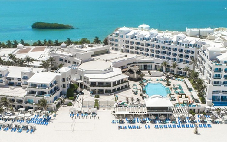 La Marca # 22 de Wyndham debuta con dos galardonados resorts frente a la playa en Cancún y Playa del Carmen, con más resorts por venir.