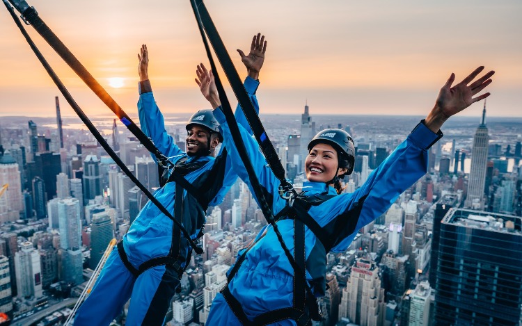 Los puntos destacados de los cinco distritos incluyen clásicos de la ciudad, así como nuevos hoteles, atracciones, obras de Broadway, restaurantes, infraestructura, arte y cultura y experiencias en vecindarios.