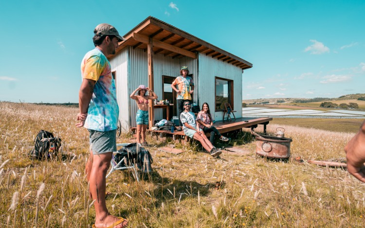 Comenzó a crecer la demanda de experiencias con bajo impacto y en entornos naturales en el sector turístico. La Escuela de Sostenibilidad Turística Argentina comienza con su primera capacitación el próximo 1 de Agosto.