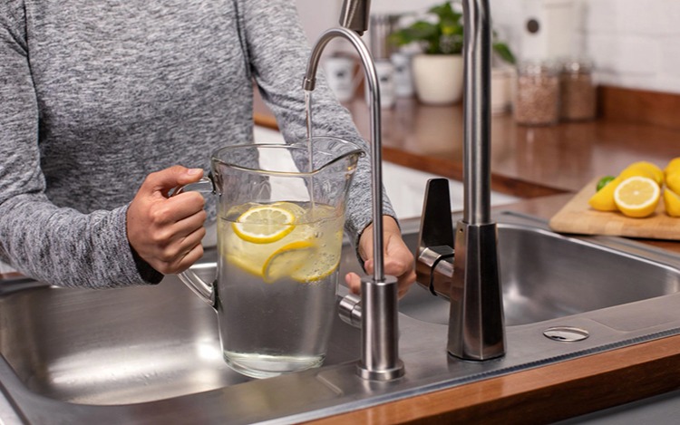 Obtener agua pura para tu hogar hoy en día, es accesible a través de purificadores caseros profesionales que utilizan filtros de alta capacidad.