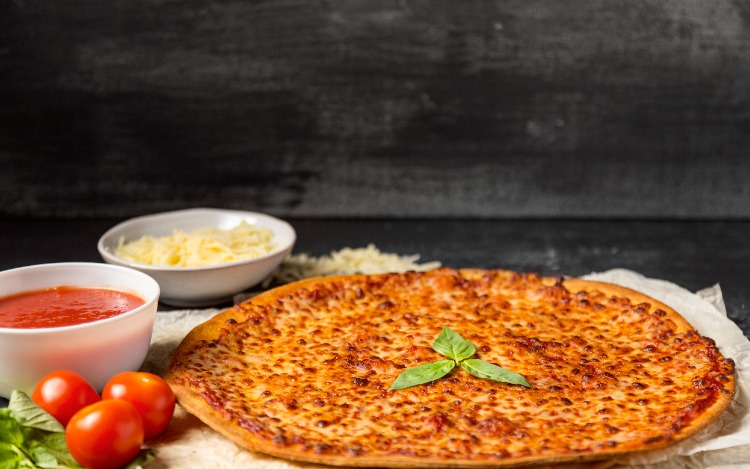 Pizza casera con masa integral: sabor y nutrición en un solo bocado