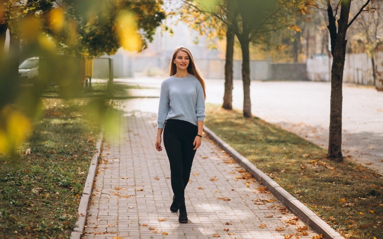 Los beneficios de caminar: descubre cuánto tiempo necesitas según tu edad para una salud óptima