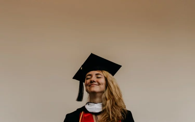 
			¿Sigues sin decidir qué carrera estudiar? Te damos algunos consejos para elegir la correcta para ti.