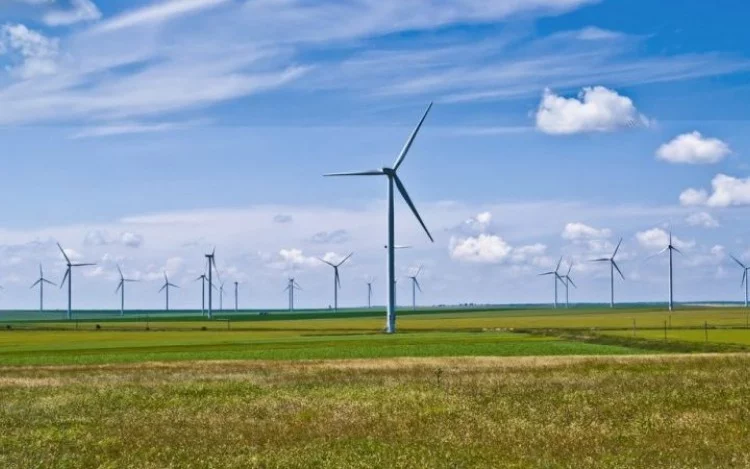 
			Agua y Saneamientos Argentinos S.A., empresa que funciona bajo la órbita del Ministerio del Interior, Obras Públicas y Vivienda, firmó contrato con Central Puerto S.A. para abastecerse de energía eléctrica a partir de fuentes renovables.